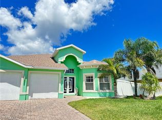 2704 NW 45th Pl, Cape Coral, FL 33993