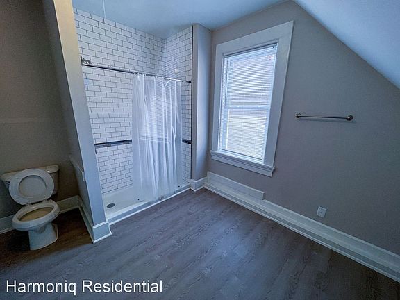 3rd image of 903-919 N 14th St #11713422