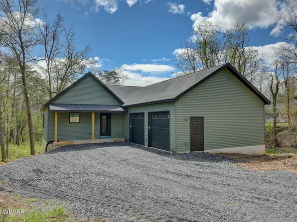 40 Circle Dr, Lock Haven, PA 17745
