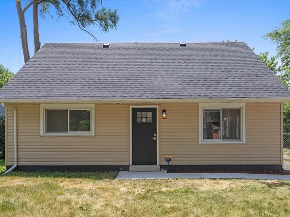 269 Arrowhead St, Park Forest, IL 60466