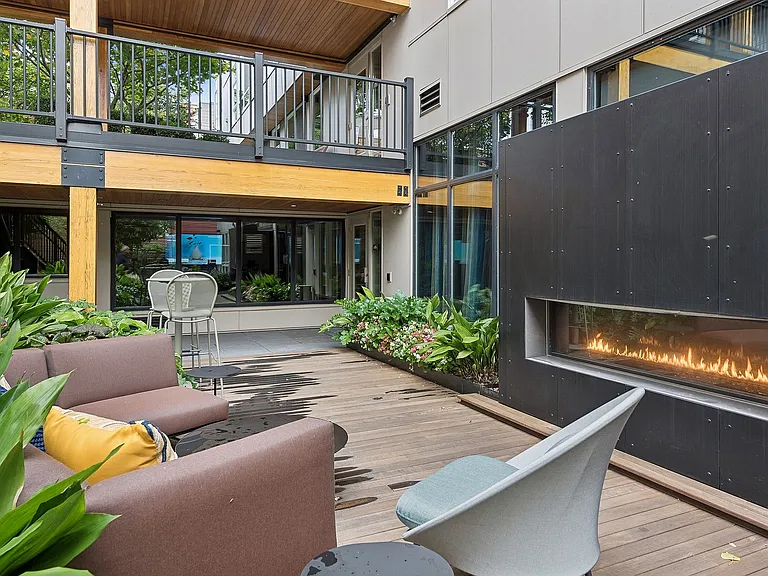 Wallingford_amenity_outdoor lounge__2012