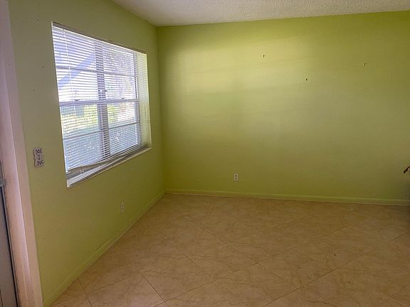 5th image of 95 Cambridge E #95