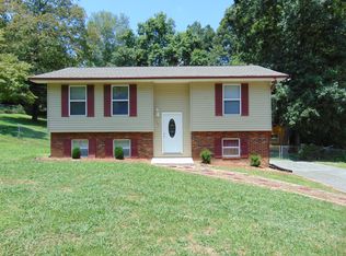 151 Bostie Maire Ln, Clinton, TN 37716