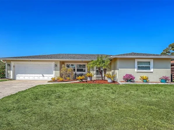 6802 Roxbury Dr, Sarasota, FL 34231