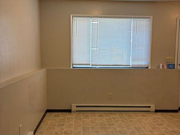 3rd image of 1817 Howell St APT 3