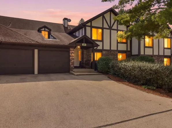 21 Wildwood COURT #D, Williams Bay, WI 53191