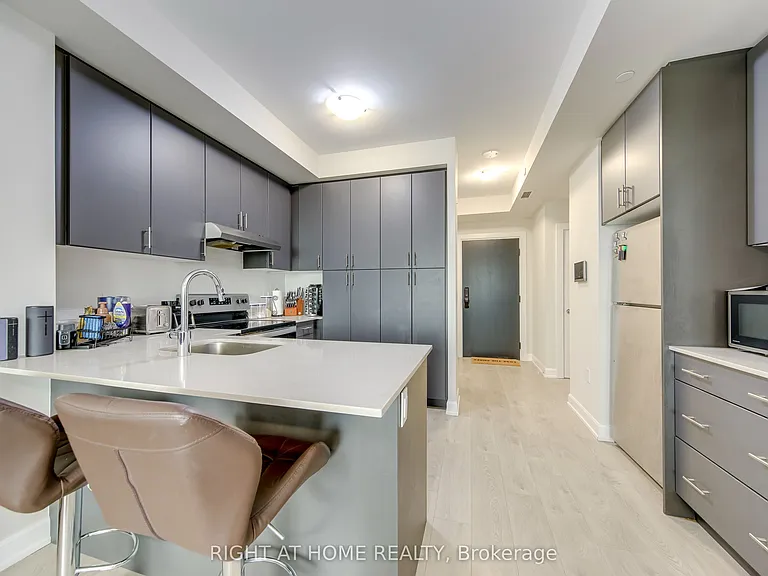 3200 William Coltson Ave #521 — Photo 10