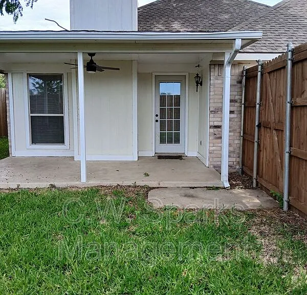 3610 Berrywood Cir — Photo 47