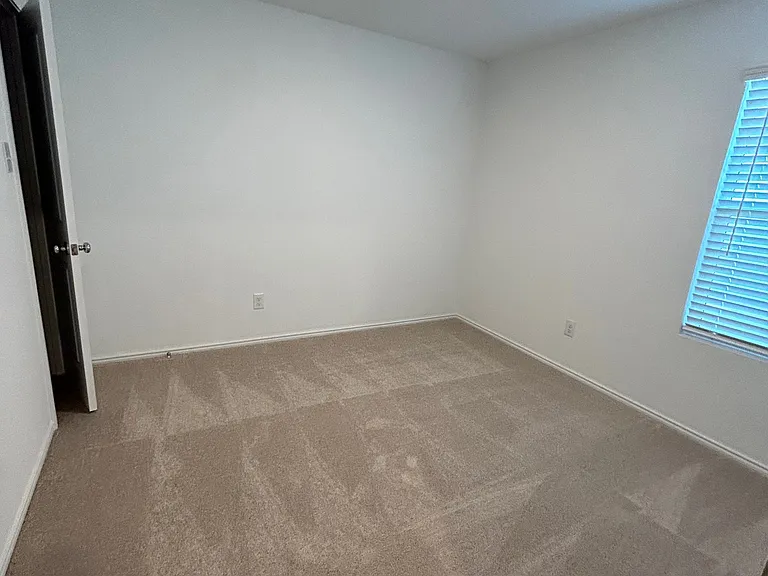 1264 Eclipse Ln — Photo 19