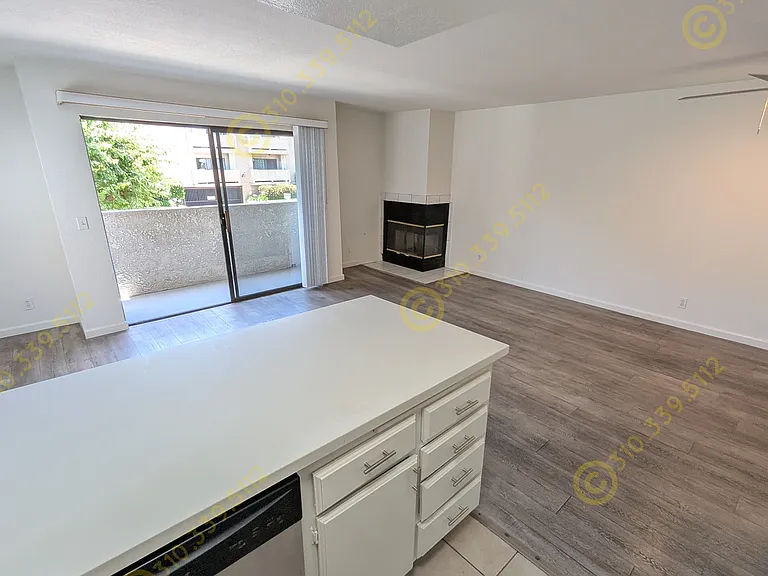 10758 Lawler St #3 — Photo 31