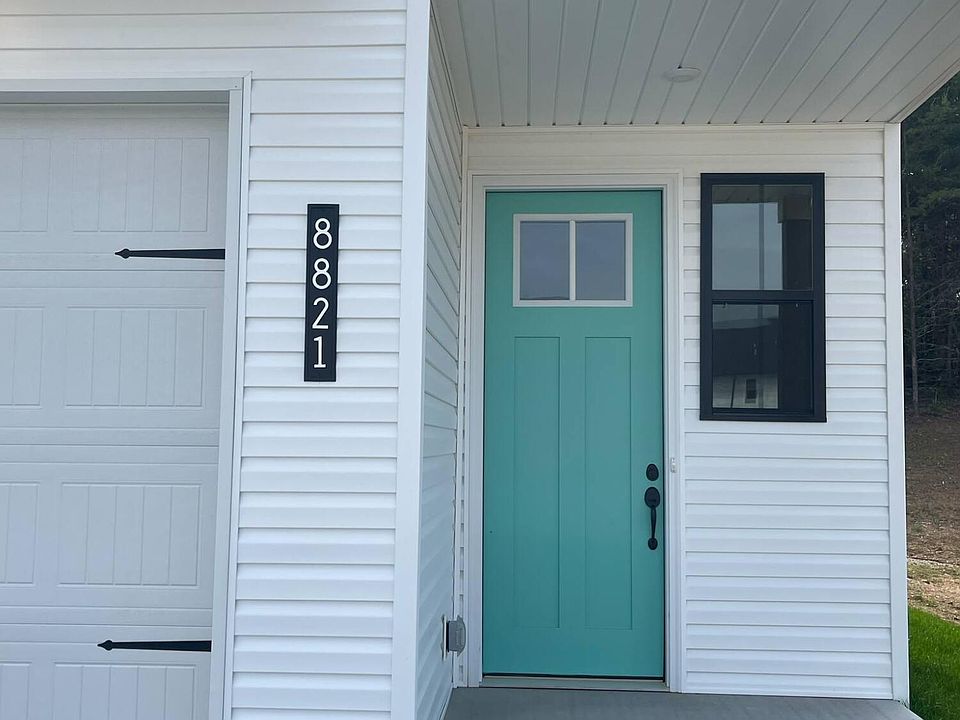 2nd image of 8821 Chapman Triangle Way