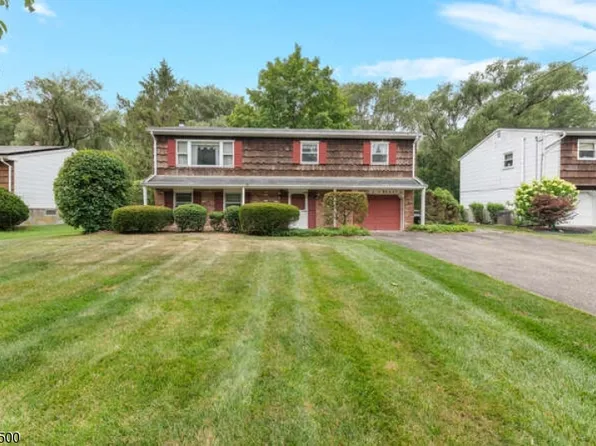 32 Gwyneth Rd, West Milford Twp., NJ 07480