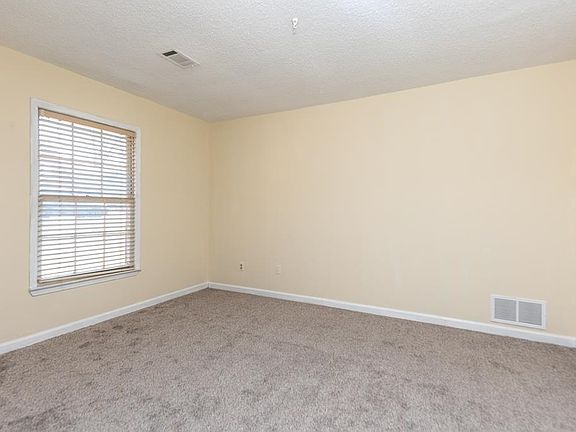 5th image of 9589 Mosswood Ln