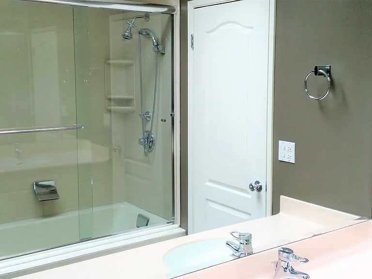 29 Thorndale Pl — Photo 13