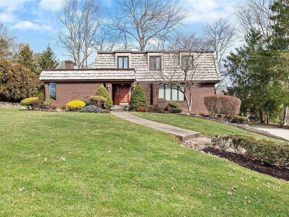 1st image of 1615 Williamsburg Cir