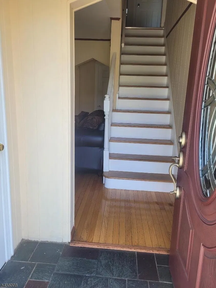 3 bed, 2.0 bath, $3,750 — Photo 3