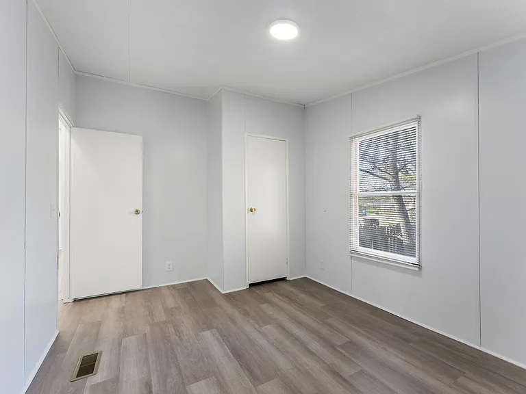 150 Pegasus Ct — Photo 17