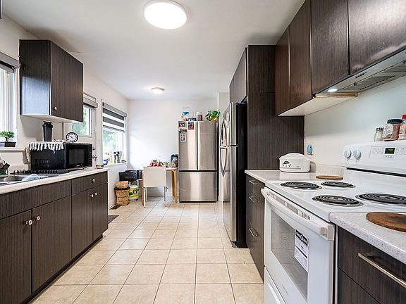 5th image of 6837 144th St