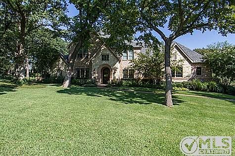 1st image of 1406 Plantation Dr
