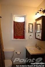 5th image of 102 Hannasch Dr