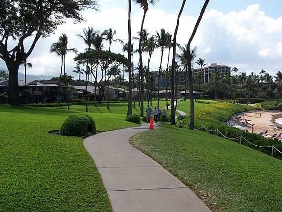 Wailea Beachwalk