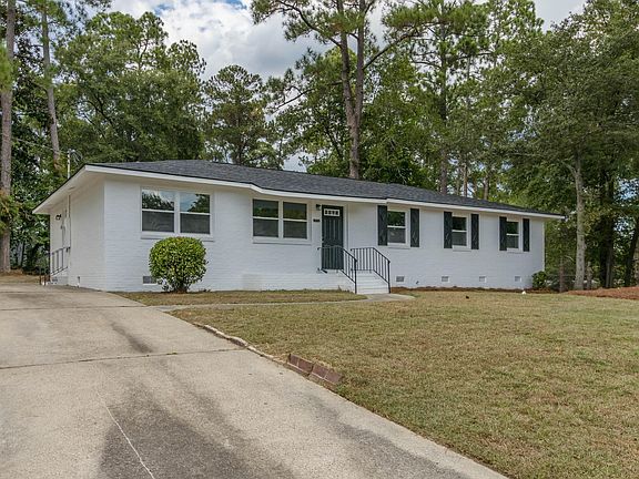 2nd image of 1712 Fairwood Court