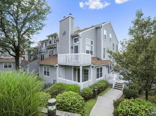 5 Markham Cir, Englewood, NJ 07631