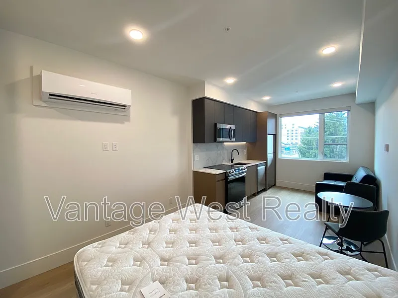 Studio, 1.0 bath, 342 sqft, $1,221 — Photo 4
