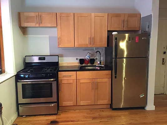 Rented by Miron Realty Group | media 14