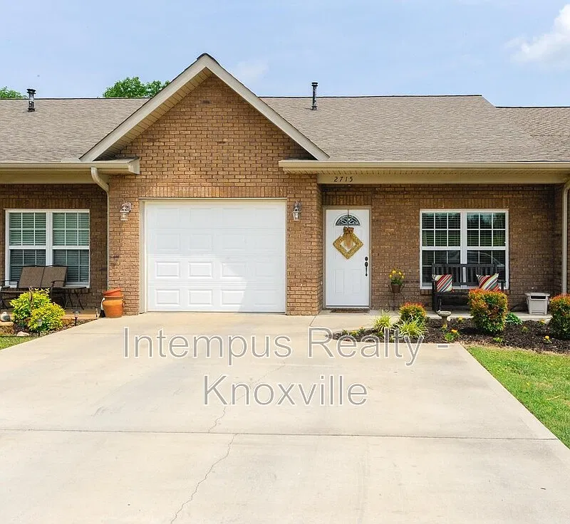 2 bed, 2.0 bath, 1200 sqft, $1,900 — Photo 1