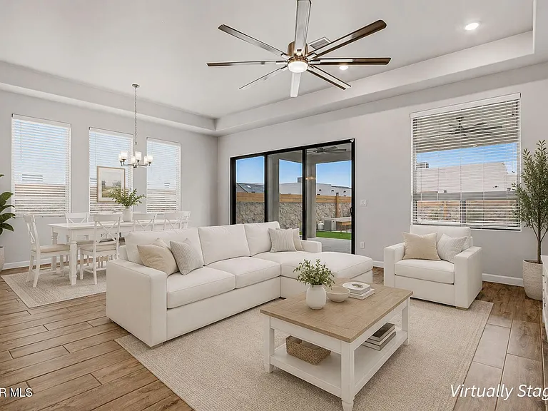 253 Emerald Sun Dr — Photo 14