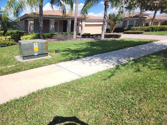 3rd image of 11873 Taranto Ln
