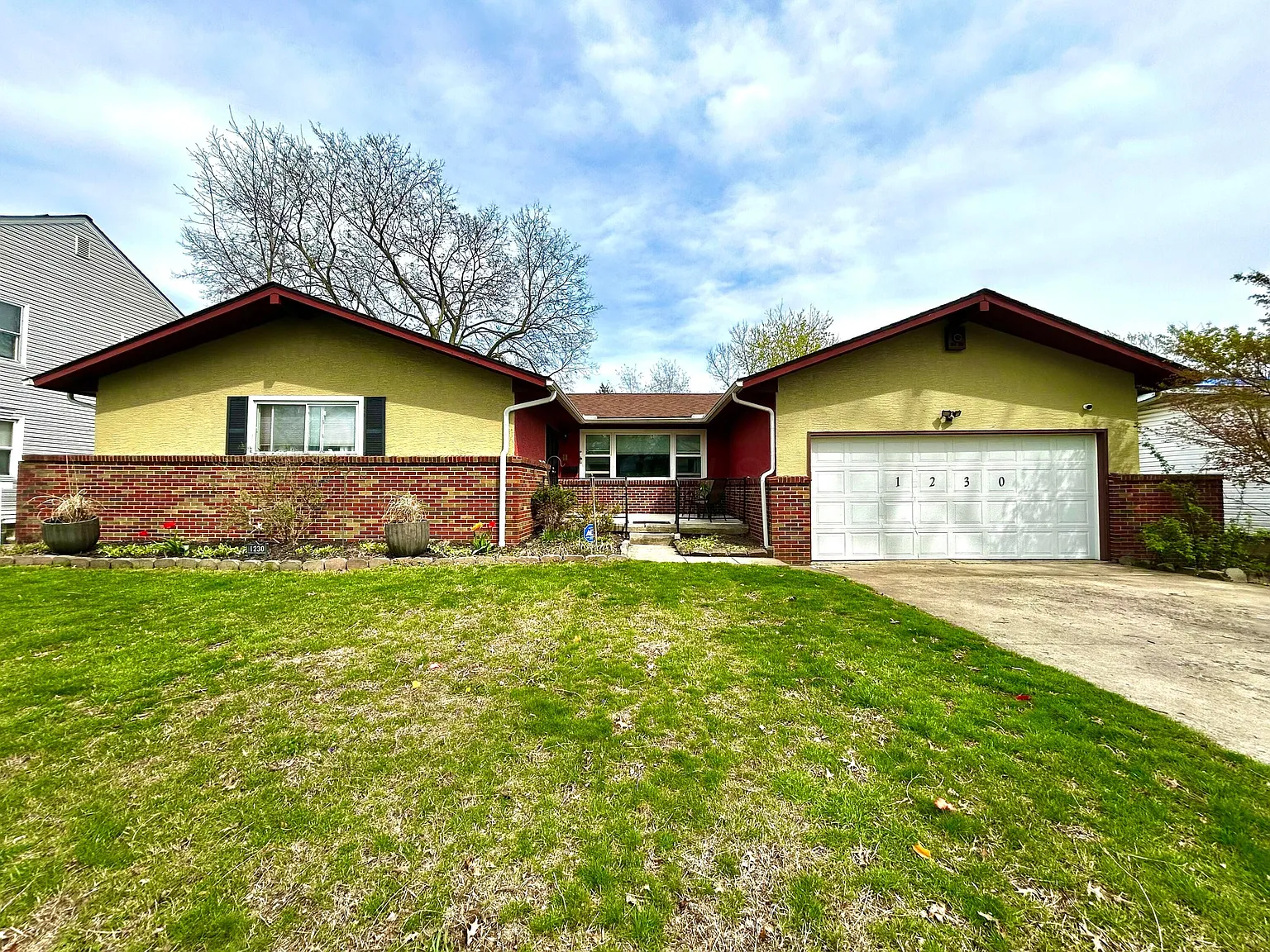 1230 Berkeley Rd photo 1