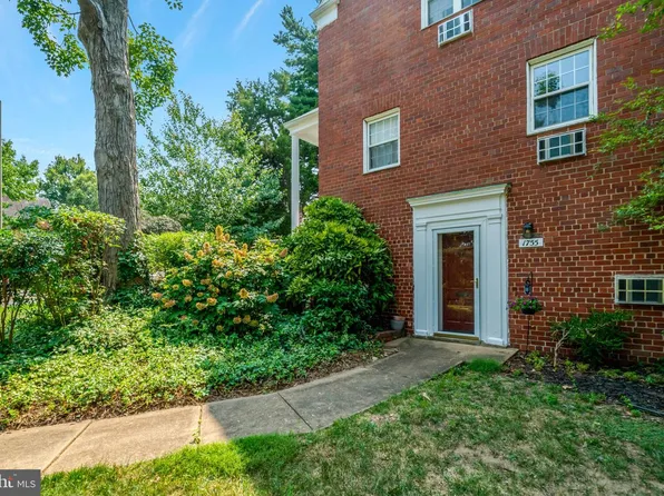 1755 Preston Rd, Alexandria, VA 22302