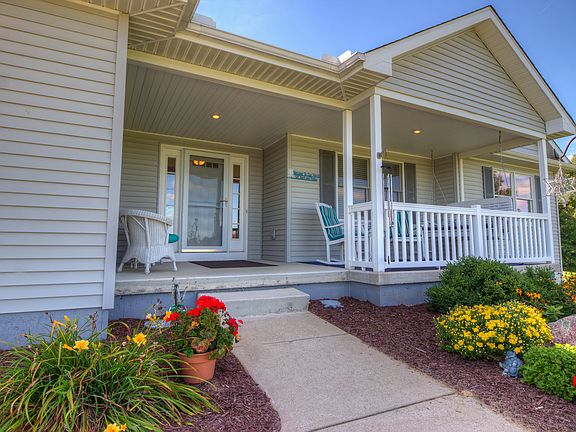 Inviting Front Porch 