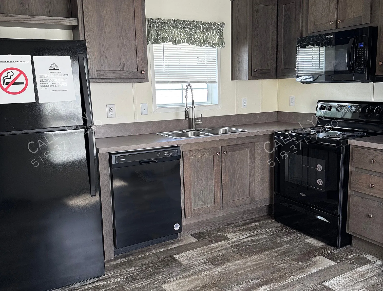 3 bed, 1.5 bath, 980 sqft, $1,685 — Photo 1