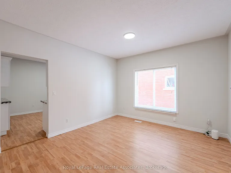 157 William St #1 — Photo 4
