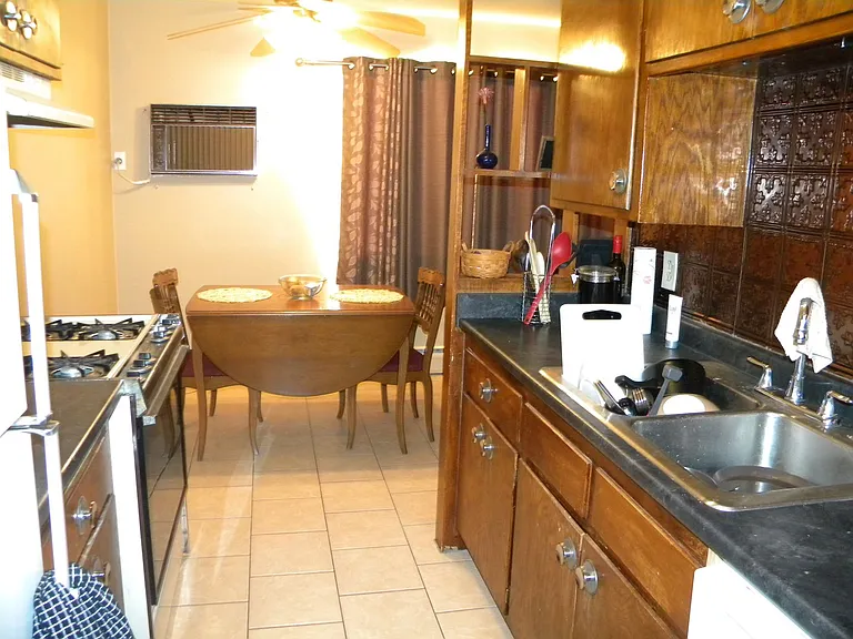 1838 Hayes St NE — Photo 13
