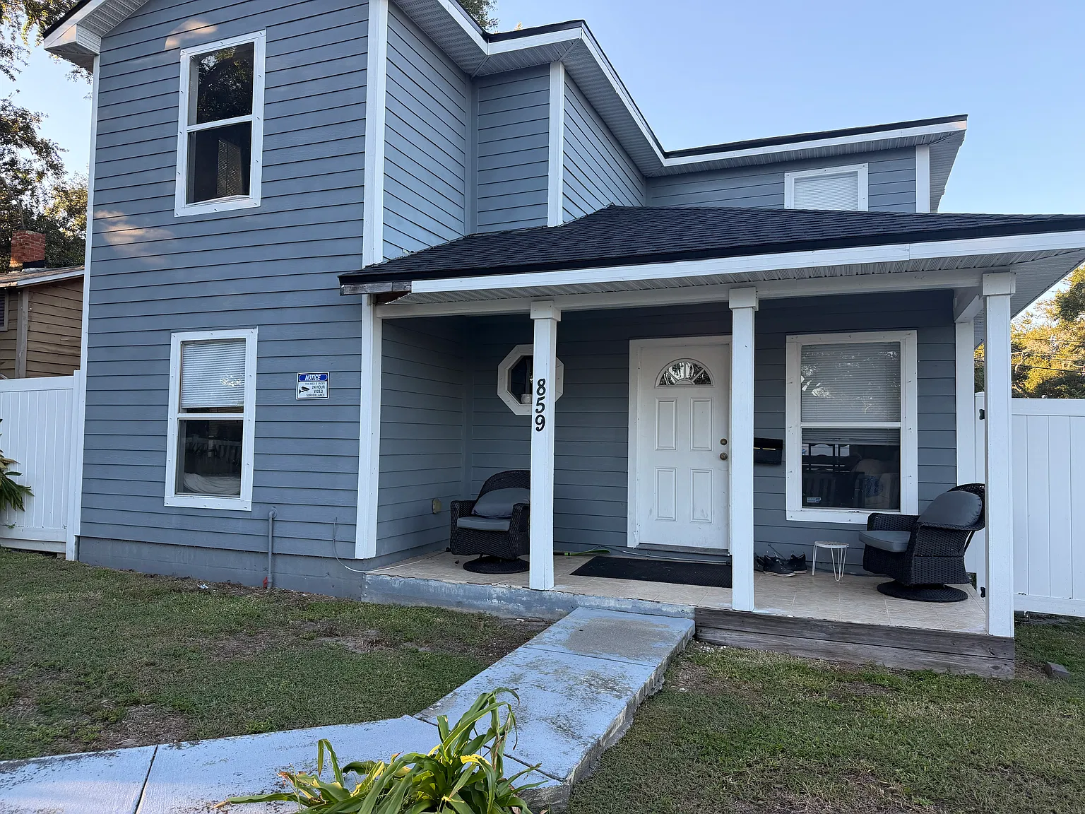4 bed, 1400 sqft, $2,650 — Photo 1