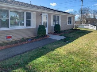 2 Hughes Cir UNIT 2, Ansonia, CT 06401