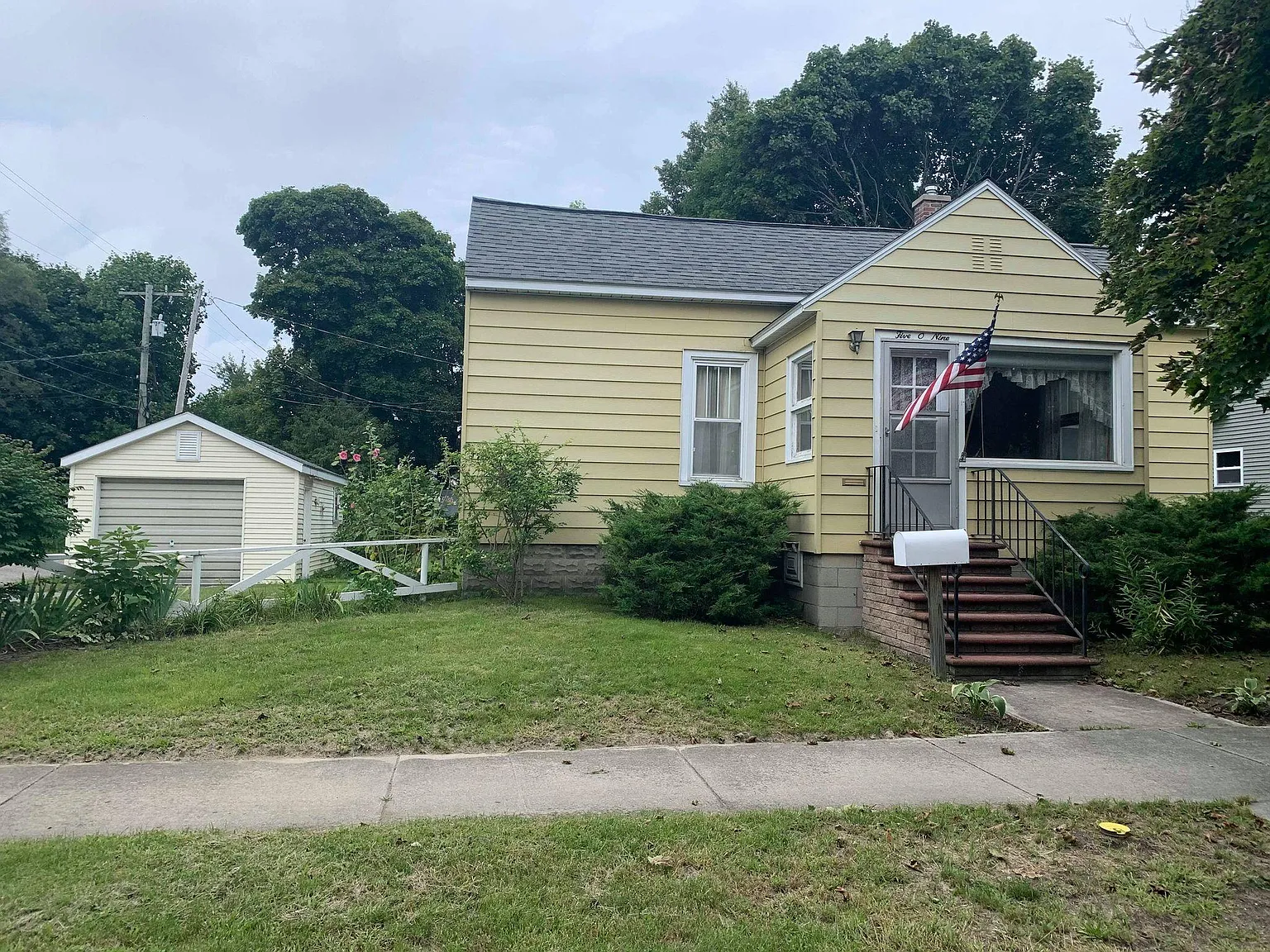 509 S 6th Ave photo 1