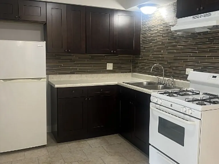 8641 South 82nd Court — Photo 1