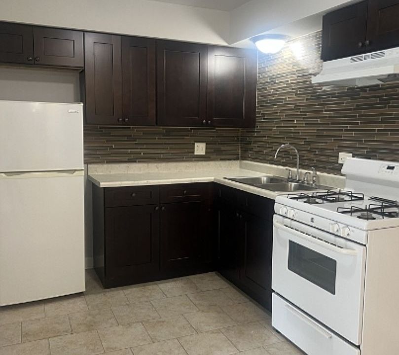 1st image of 8641 S 82nd Ct APT 3