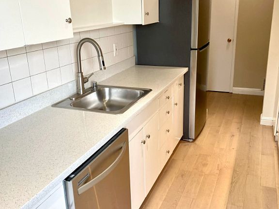 2nd image of 2101 Carlmont Dr APT 206