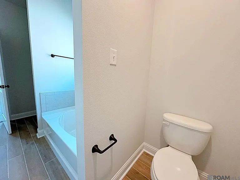 722 Bellegrove Square Ave — Photo 14