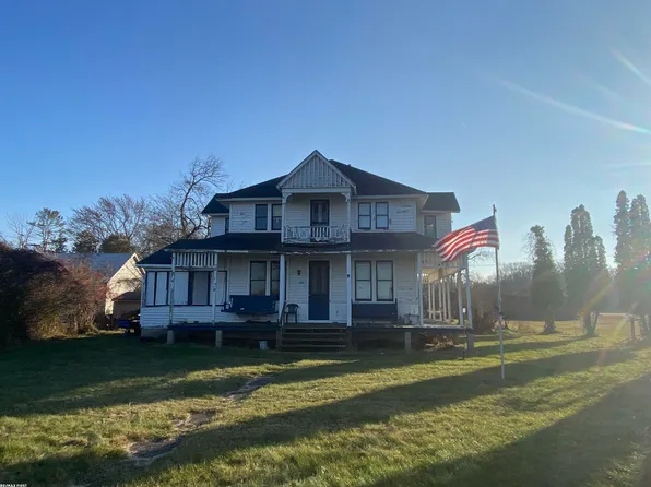 791 N Channel Dr, Harsens Island, MI 48028