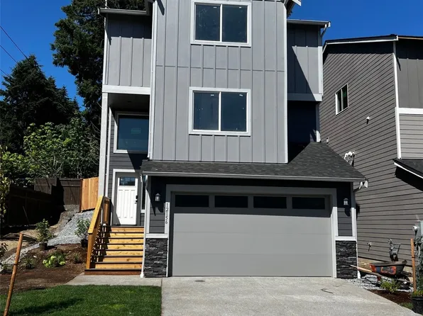 12156 126th Avenue Ct E #1, Puyallup, WA 98374