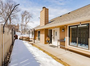 2209 Kings Valley Rd E, Golden Valley, MN 55427