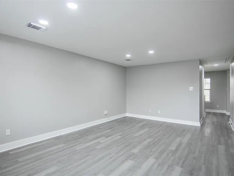 20911 Young Meadows Way — Photo 27