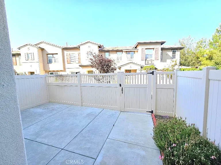 44011 Rivo Ct — Photo 28